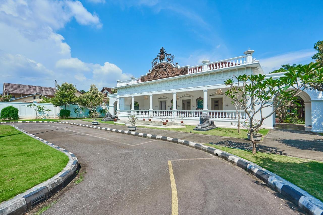 Tirtodipuran Hotel By Natts Hospitality Indonesia 요그야카르타 외부 사진